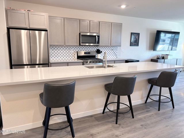 2408 Tecumseh Way, Sparks, NV 89436