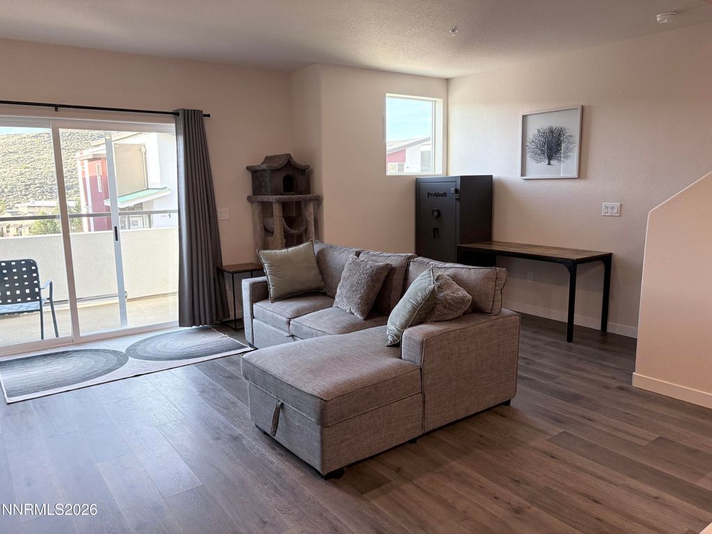 Image 22 of property listing at 2408 Tecumseh Way, Sparks, NV 89436