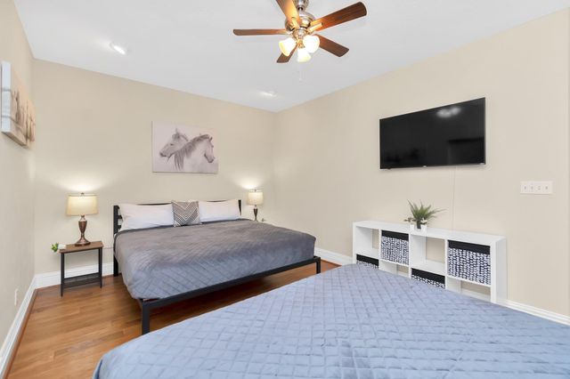 1730 Lakeshore Drive, Kingwood, TX 77339