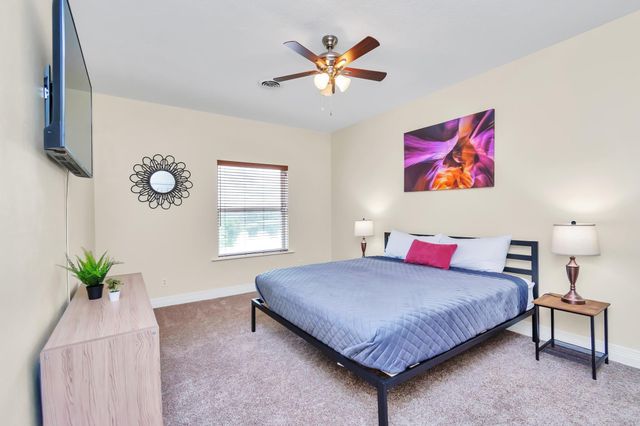 1730 Lakeshore Drive, Kingwood, TX 77339
