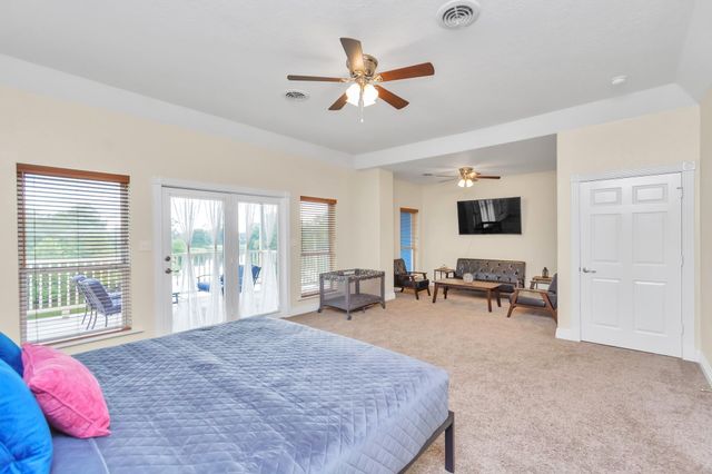 1730 Lakeshore Drive, Kingwood, TX 77339