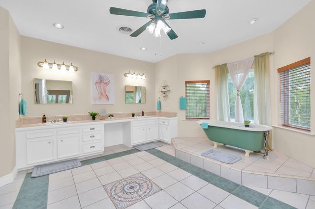 1730 Lakeshore Drive, Kingwood, TX 77339