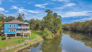 1730 Lakeshore Drive, Kingwood, TX 77339