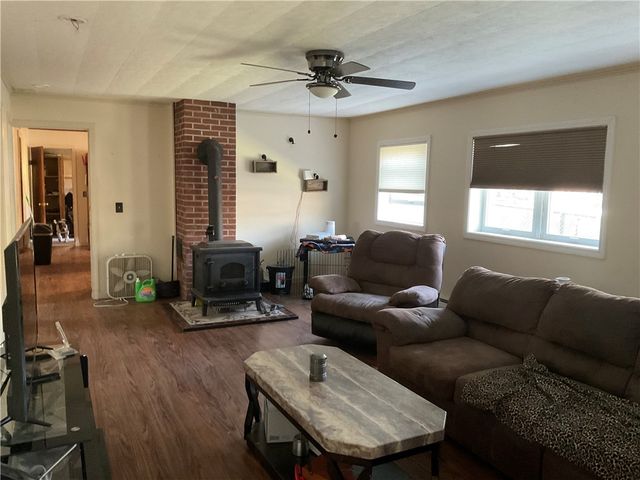 1567 PLAINFIELD Pike, Scituate, RI 02857