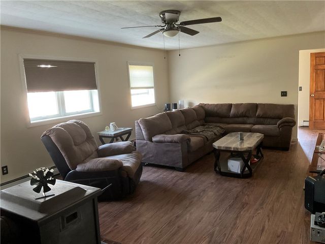 1567 PLAINFIELD Pike, Scituate, RI 02857
