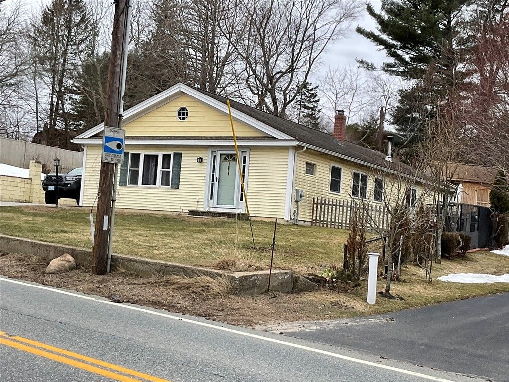 1567 PLAINFIELD Pike, Scituate, RI 02857