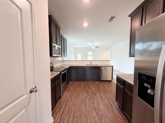 6341 Opal Hill Court, Fort Worth, TX 76179