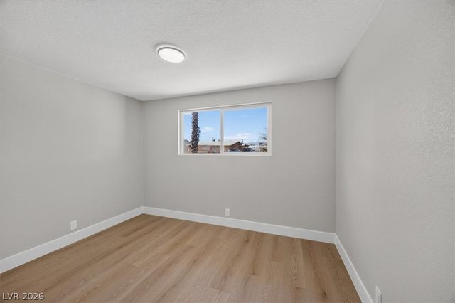 1905 West McDonald Avenue, North Las Vegas, NV 89032