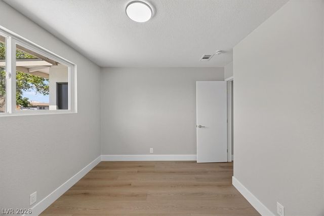 1905 West McDonald Avenue, North Las Vegas, NV 89032