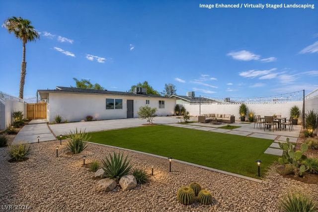 1905 West McDonald Avenue, North Las Vegas, NV 89032
