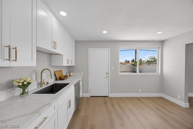 1905 West McDonald Avenue, North Las Vegas, NV 89032