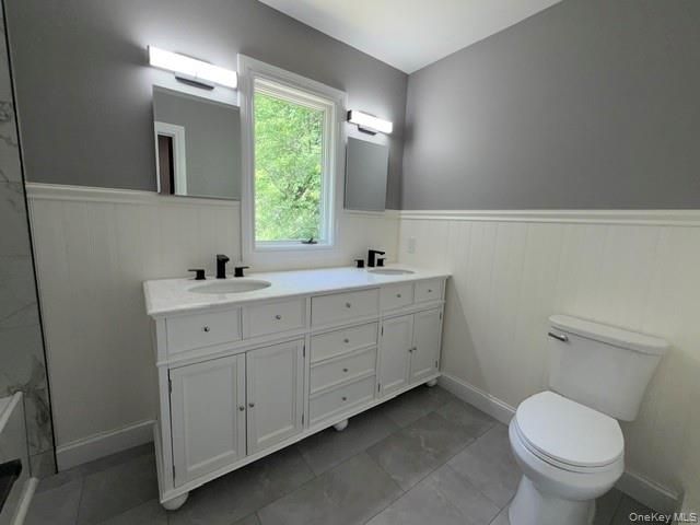 130 Park Lane, Middle Island, NY 11953