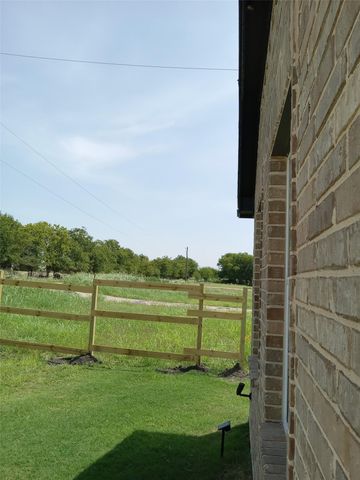 750 Section House Road, Alma, TX 75119