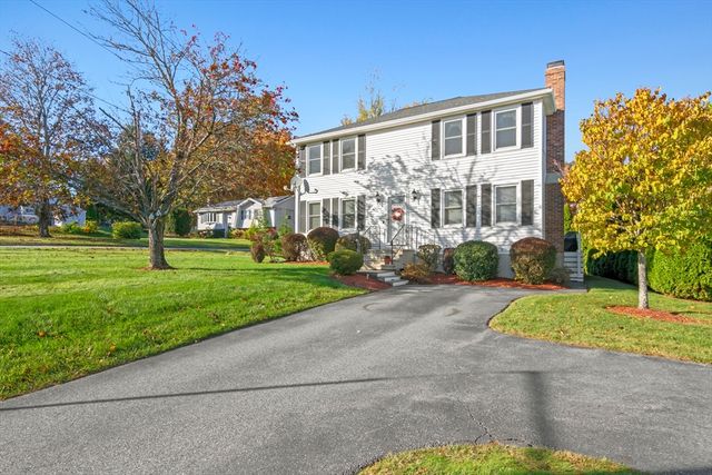 216 W Mountain St, Worcester, MA 01606