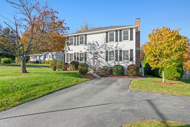 216 W Mountain St, Worcester, MA 01606