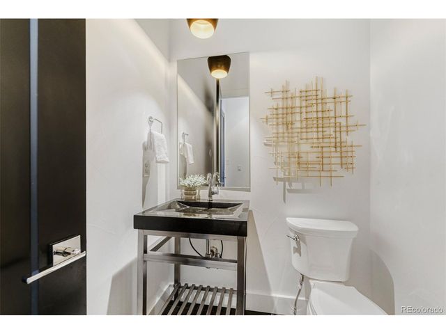 3009 S Sherman St, Englewood, CO 80113