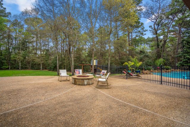 11310 Longmire Creek Court, Conroe, TX 77304