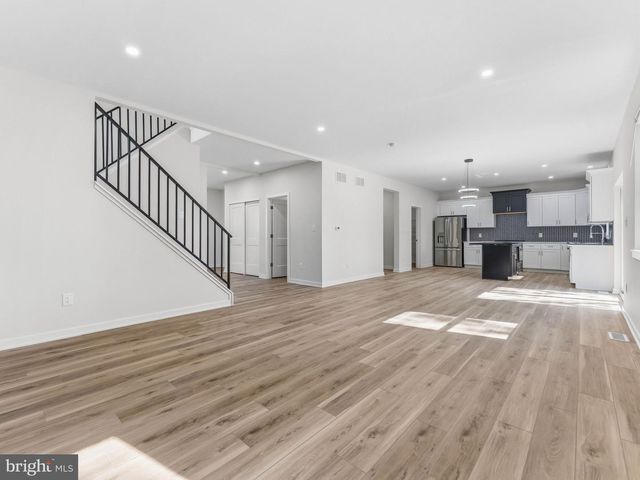 400 PAULSBORO RD, Swedesboro, NJ 08085