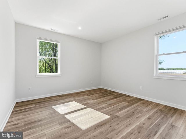 400 PAULSBORO RD, Swedesboro, NJ 08085