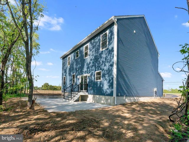 400 PAULSBORO RD, Swedesboro, NJ 08085
