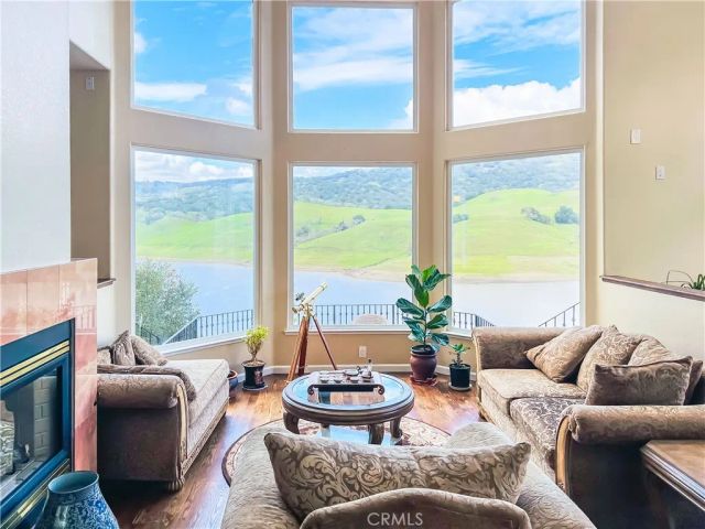 2987 Holiday Court, Morgan Hill, CA 95037