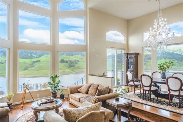 2987 Holiday Court, Morgan Hill, CA 95037