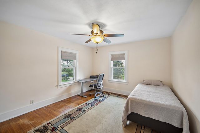 808 N D Street, Indianola, IA 50125