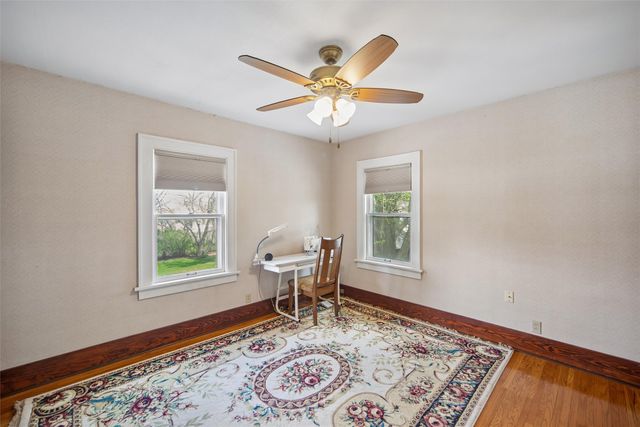 808 N D Street, Indianola, IA 50125