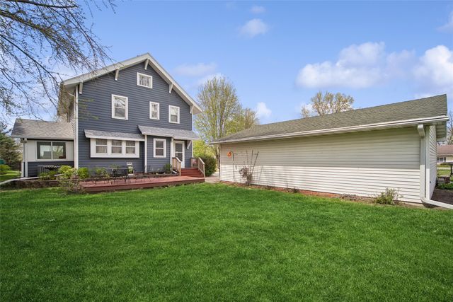 808 N D Street, Indianola, IA 50125