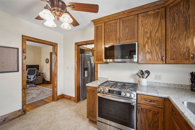 808 N D Street, Indianola, IA 50125