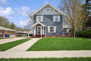 808 N D Street, Indianola, IA 50125