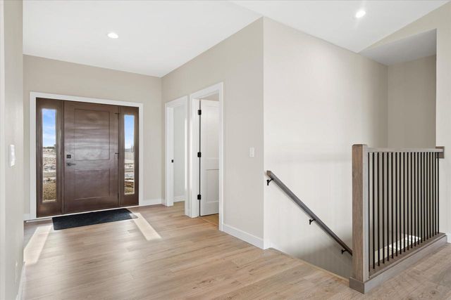 W5709 Prairie View DRIVE, Random Lake, WI 53075