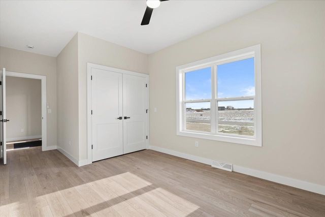 W5709 Prairie View DRIVE, Random Lake, WI 53075