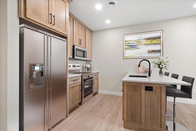 W5709 Prairie View DRIVE, Random Lake, WI 53075