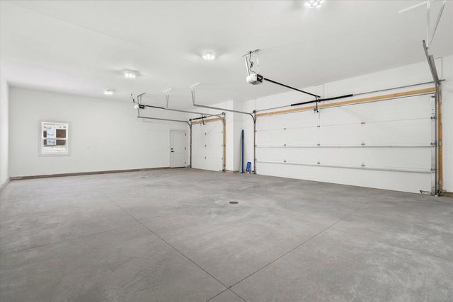 W5709 Prairie View DRIVE, Random Lake, WI 53075