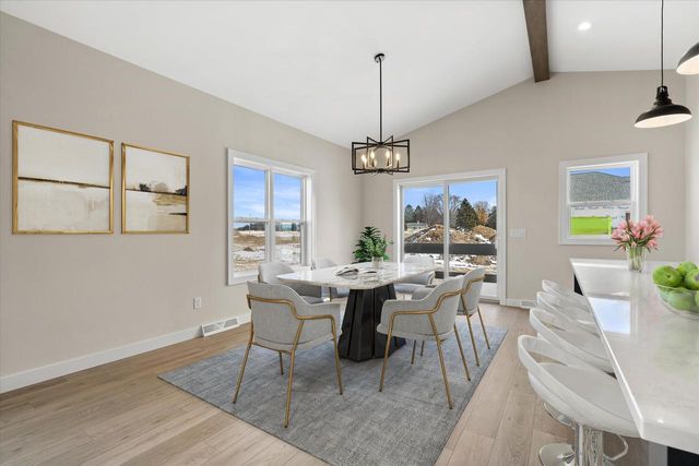 W5709 Prairie View DRIVE, Random Lake, WI 53075