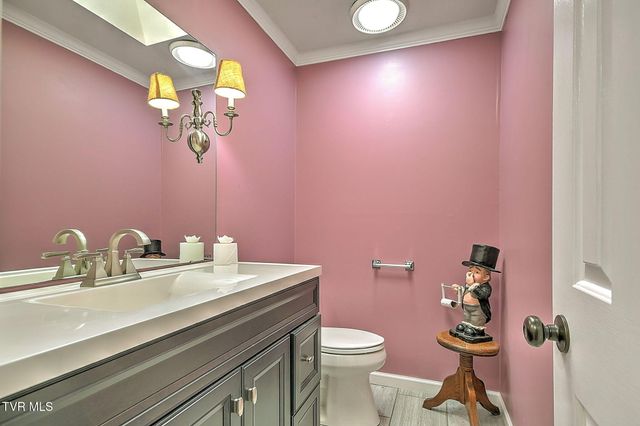 605 Redstone Drive 32, Bristol, TN 37620