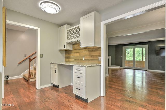 605 Redstone Drive 32, Bristol, TN 37620