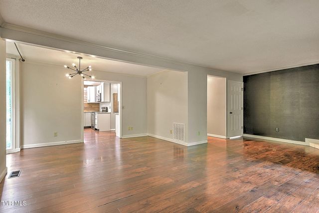 605 Redstone Drive 32, Bristol, TN 37620