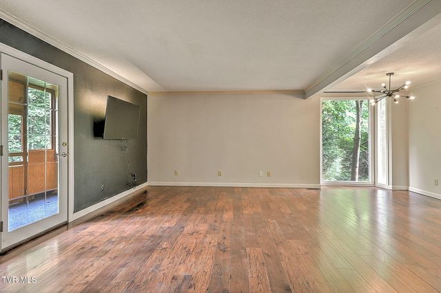 605 Redstone Drive 32, Bristol, TN 37620
