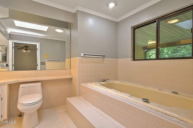 605 Redstone Drive 32, Bristol, TN 37620