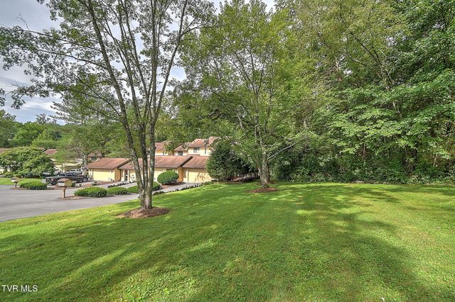 605 Redstone Drive 32, Bristol, TN 37620