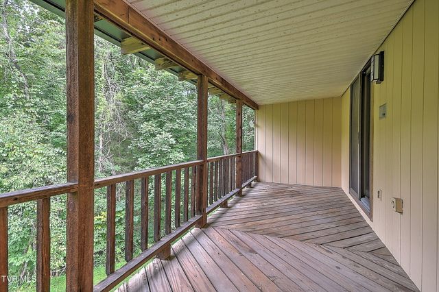 605 Redstone Drive 32, Bristol, TN 37620