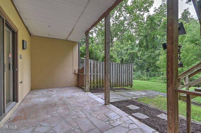 605 Redstone Drive 32, Bristol, TN 37620