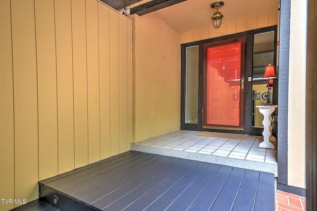 605 Redstone Drive 32, Bristol, TN 37620