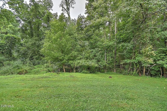 605 Redstone Drive 32, Bristol, TN 37620