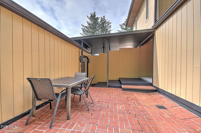 605 Redstone Drive 32, Bristol, TN 37620