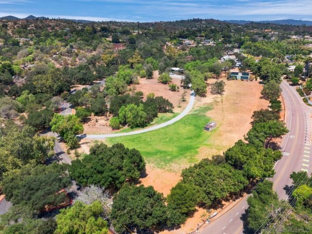 2744 Felicita, Escondido, CA 92029