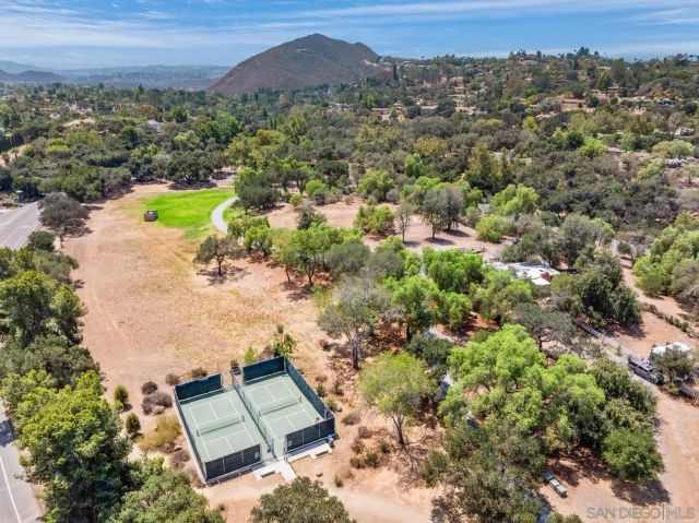 2744 Felicita, Escondido, CA 92029