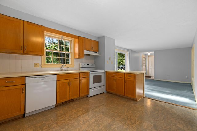 204 Woods Hole Road, Falmouth, MA 02540